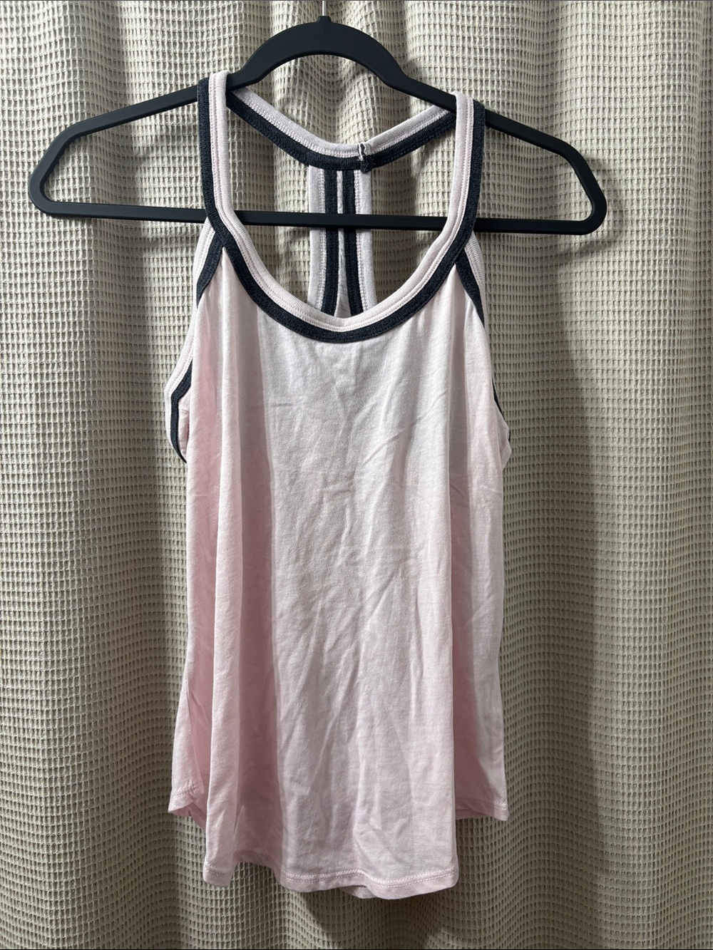 Chaser Anthropologie nwt Women’s Pale Pink Racerback Tank Top with Contrast Trim
